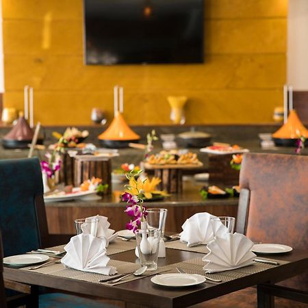 Regenta Central Cassia Zirakpur Chandigarh Eksteriør bilde