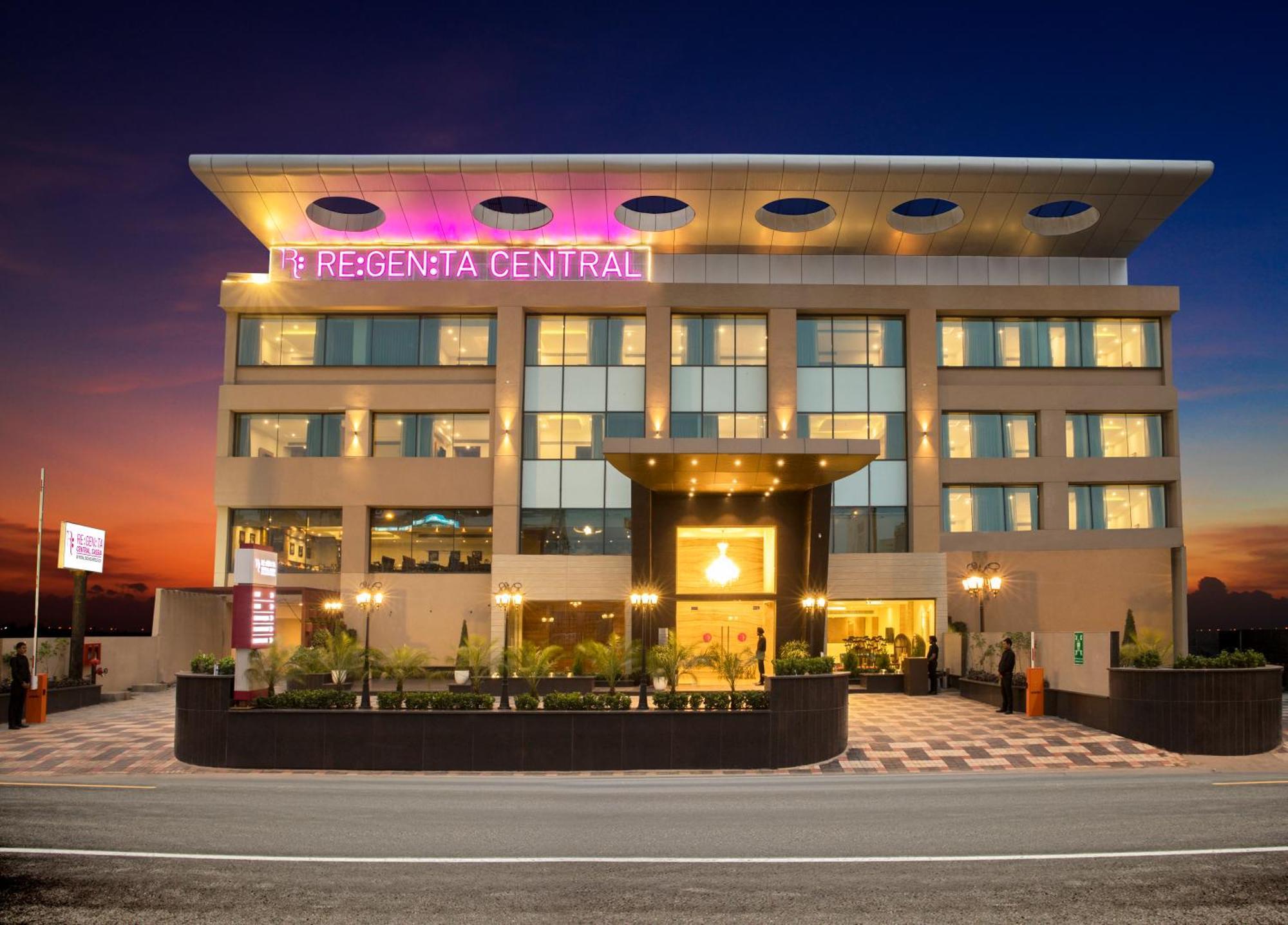 Regenta Central Cassia Zirakpur Chandigarh Eksteriør bilde