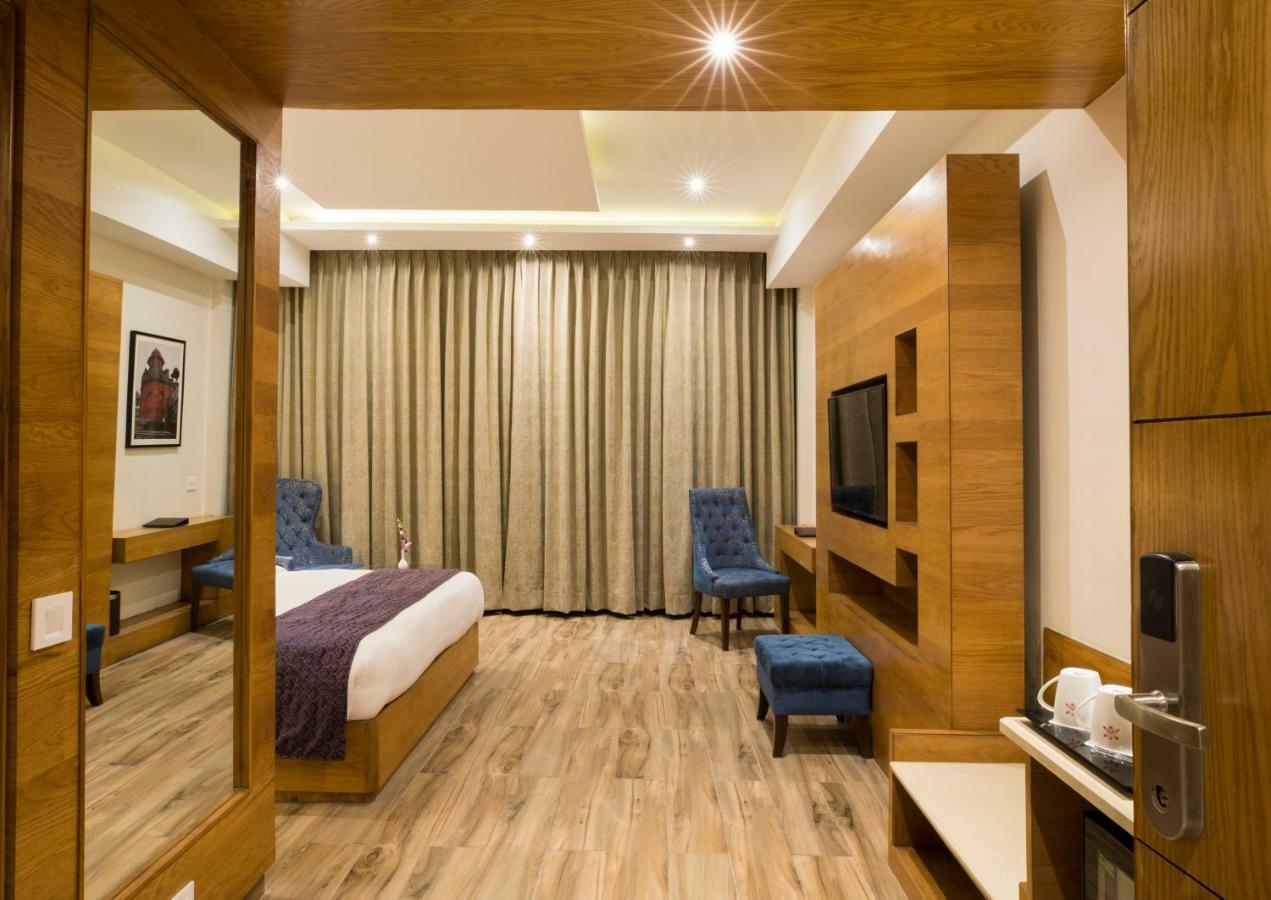 Regenta Central Cassia Zirakpur Chandigarh Eksteriør bilde