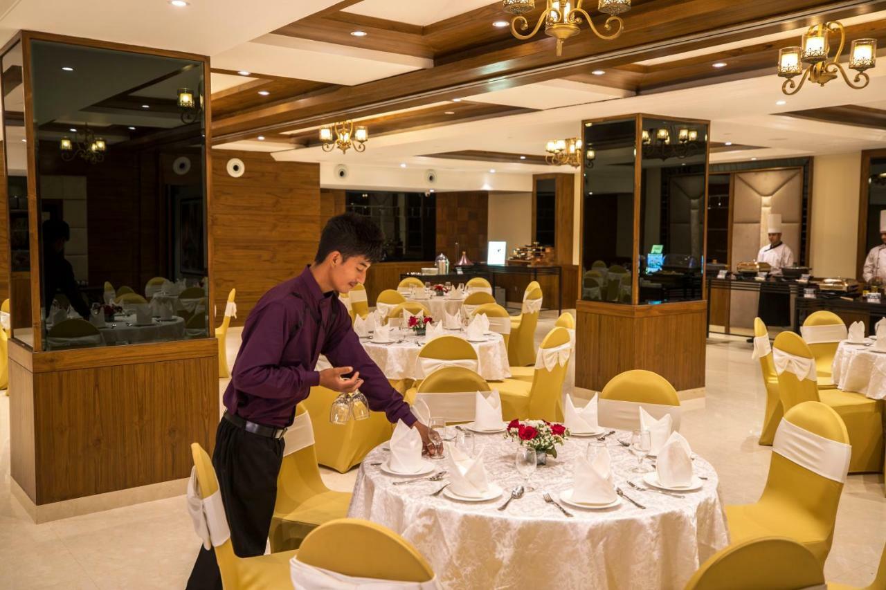 Regenta Central Cassia Zirakpur Chandigarh Eksteriør bilde