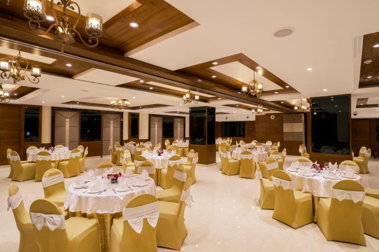 Regenta Central Cassia Zirakpur Chandigarh Eksteriør bilde