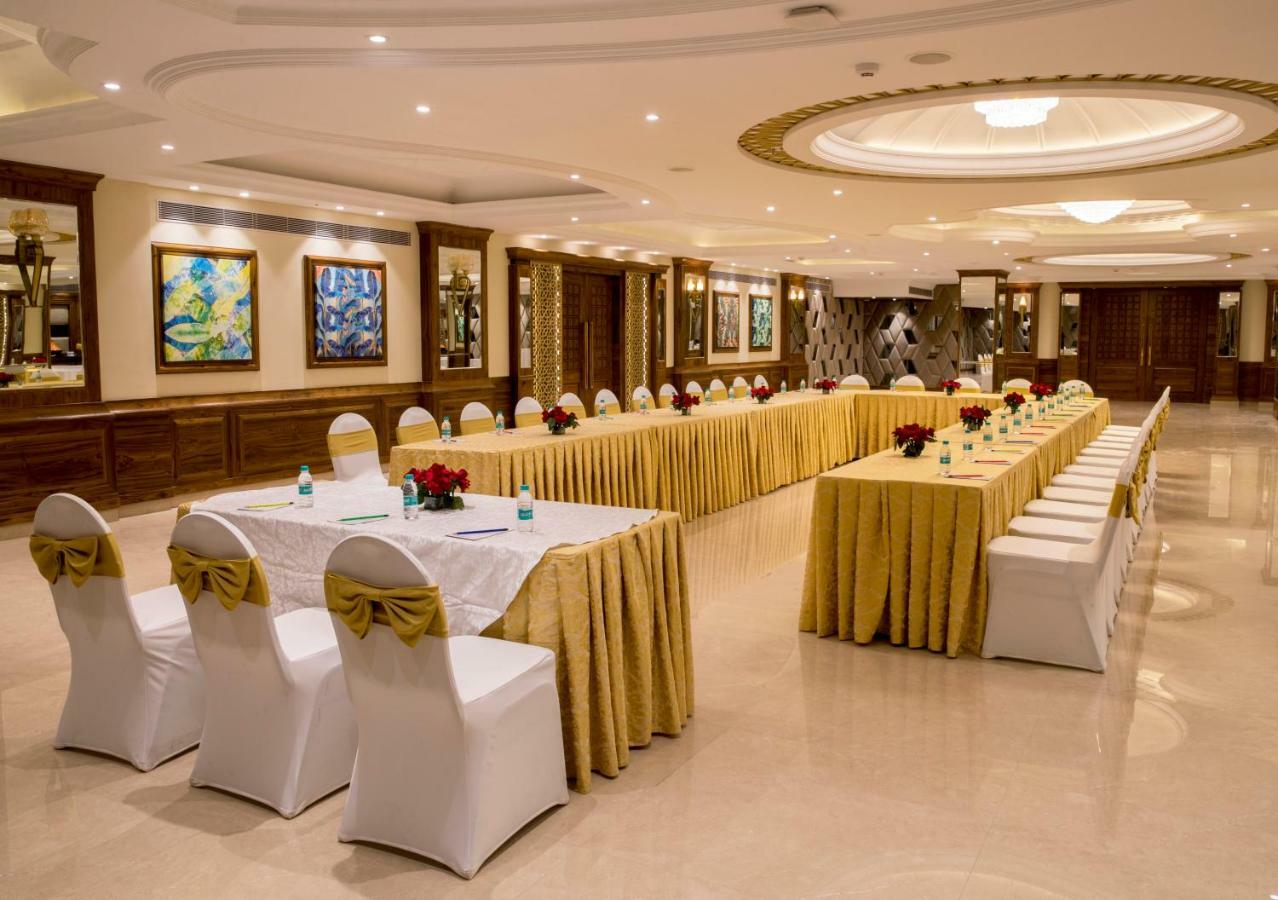 Regenta Central Cassia Zirakpur Chandigarh Eksteriør bilde